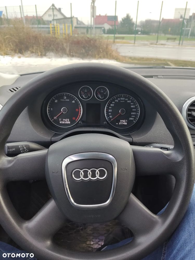 Audi A3 Sportback 2.0 TDI DPF Attraction - 11