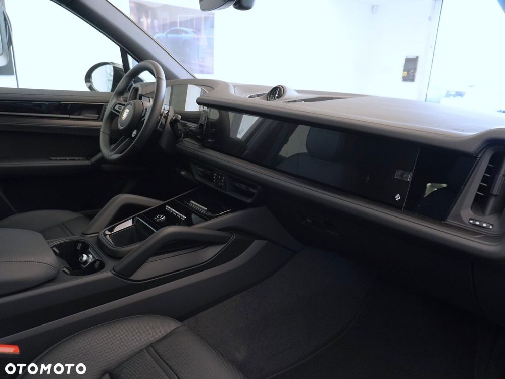 Porsche Cayenne Black Edition - 32