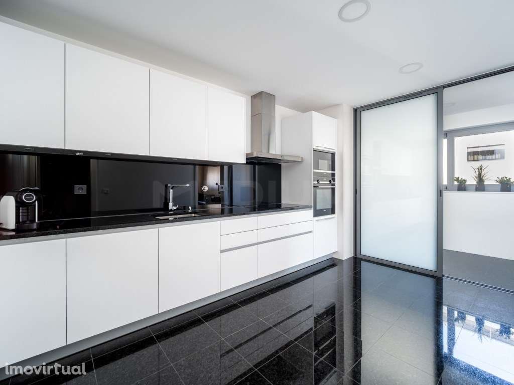 Apartamento T4 - Vista Cidade - Grande imagem: 2/43