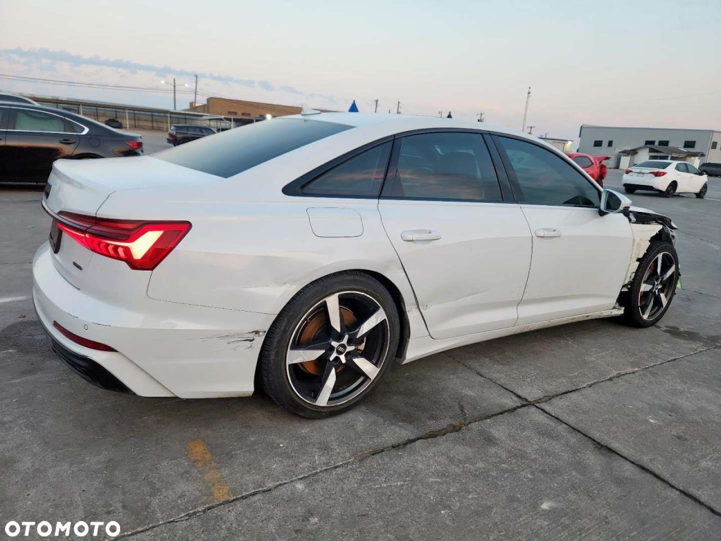 Audi A6 - 4