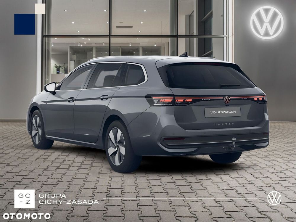 Volkswagen Passat - 4