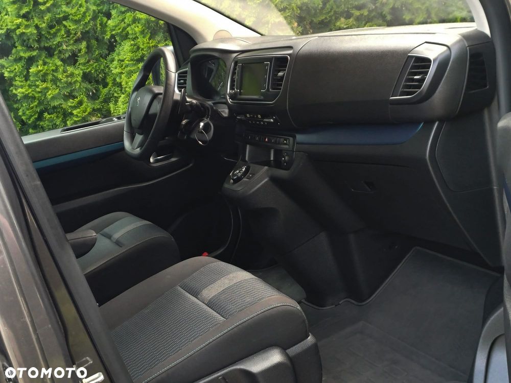 Peugeot Traveller - 9
