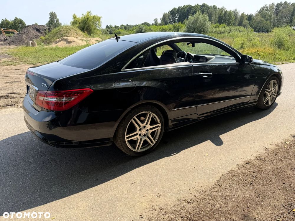 Mercedes-Benz Klasa E 250 CDI DPF BlueEFFICIENCY Automatik Elegance - 4