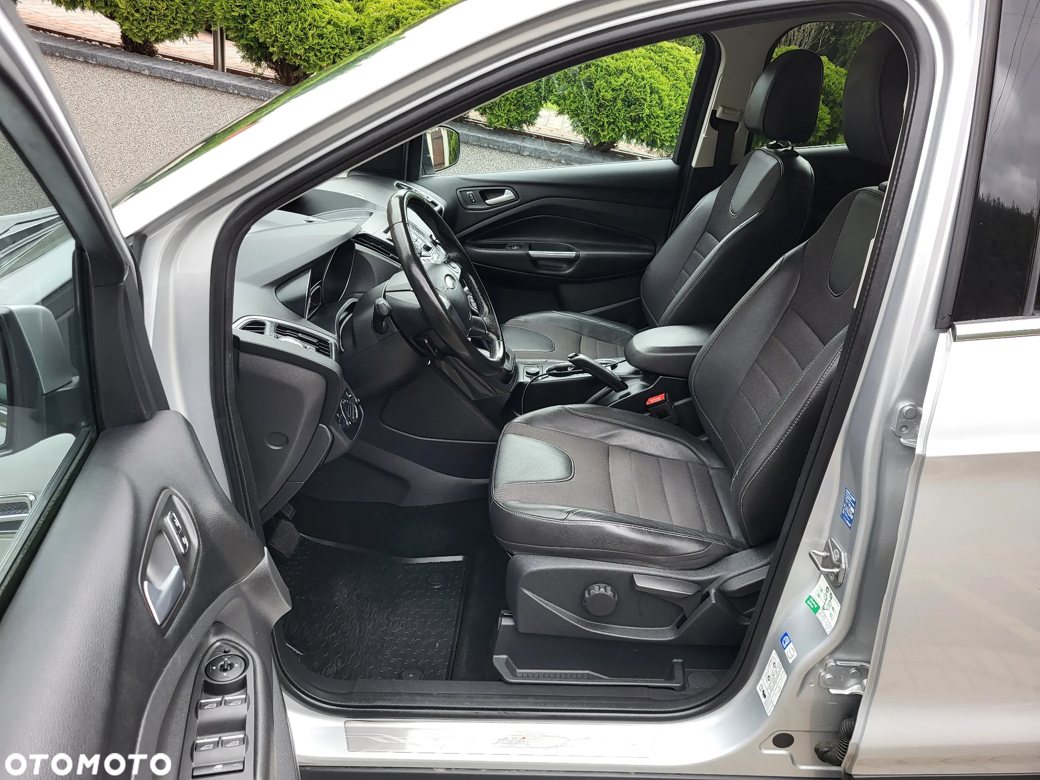 Ford Kuga 1.5 EcoBoost 4x4 Titanium - 11