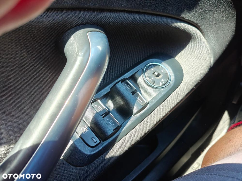 Ford Mondeo 2.0 Viva Titanium - 23