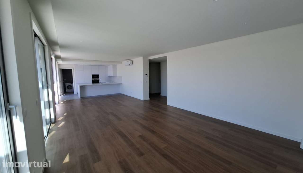 Venda de Apartamento T4 novo, com piscina e ginásio, na Maia - Grande imagem: 4/20