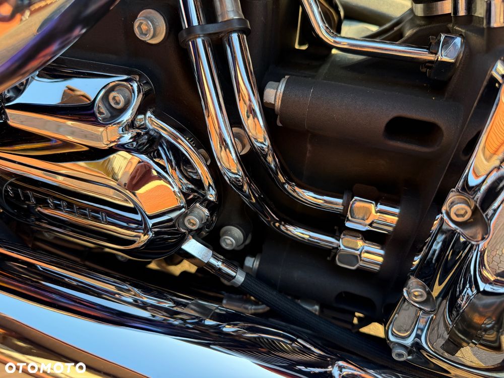 Harley-Davidson Softail Heritage Classic - 34