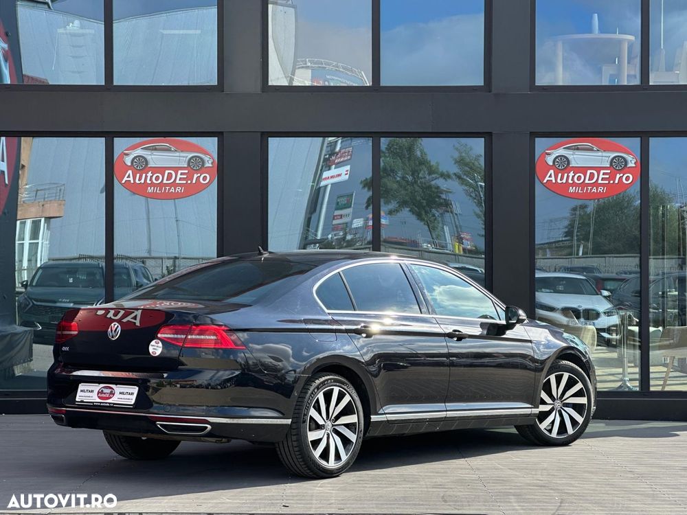 Volkswagen Passat - 4