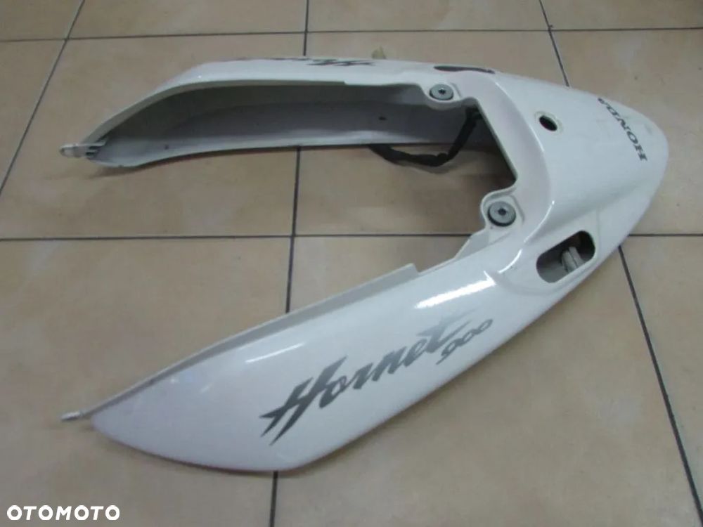 Honda Hornet CB900 SC48 02-07 ogon zadupek - 1