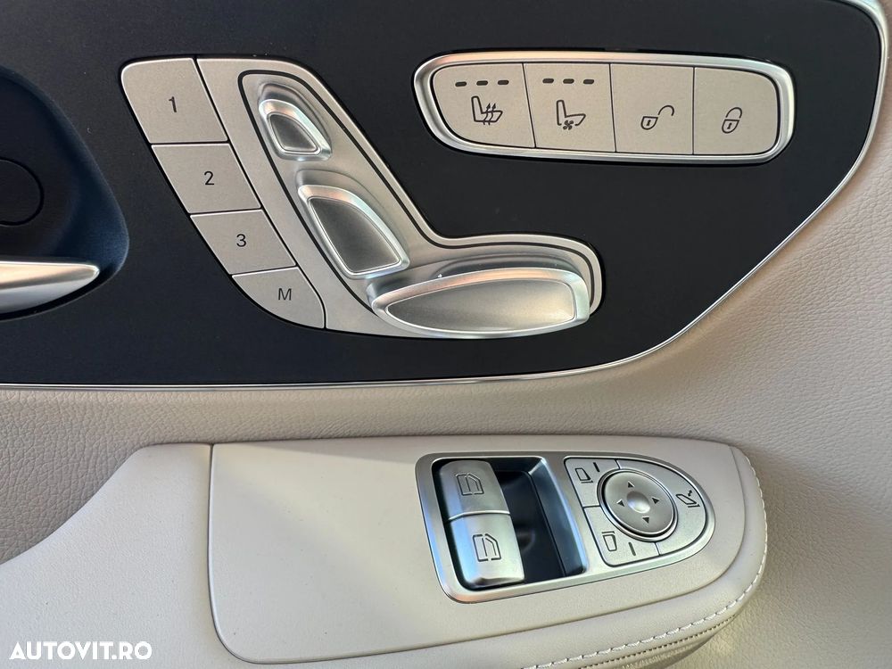 Mercedes-Benz V 300 d Extralang 4Matic 9G-TRONIC Exclusive - 10