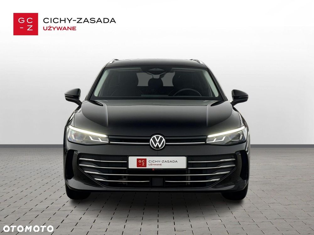 Volkswagen Passat - 8