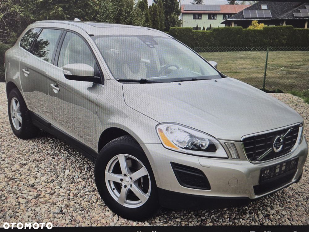 Volvo XC 60 - 4