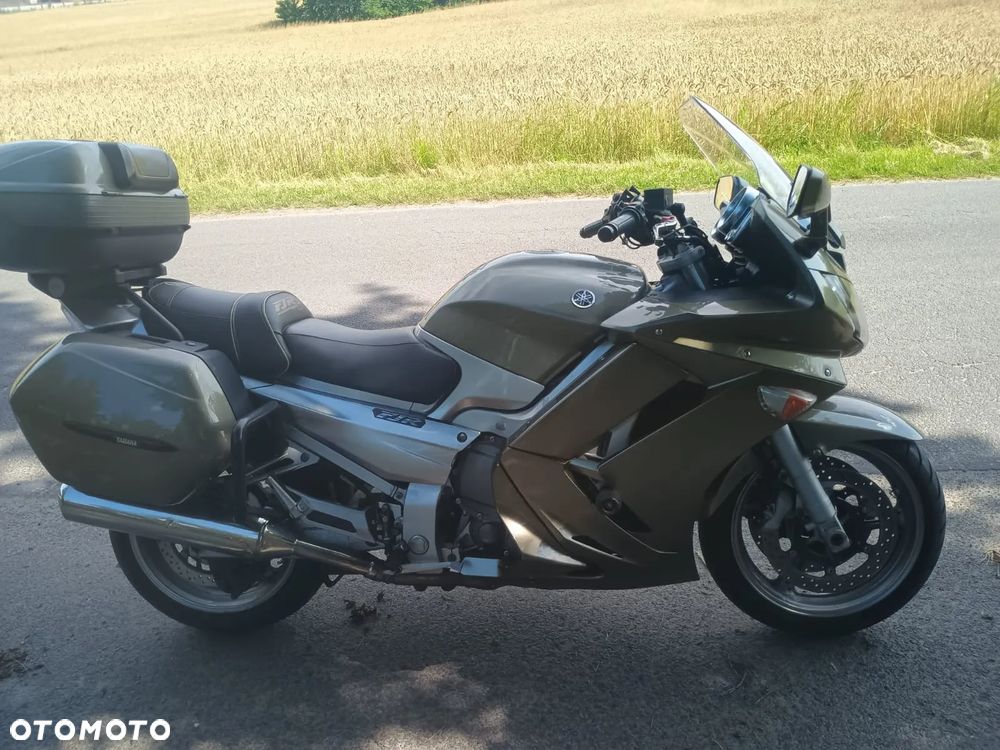 Yamaha FJR - 8