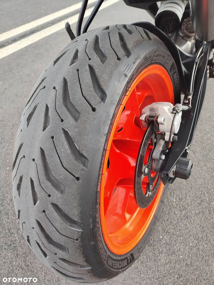 KTM Duke - 13