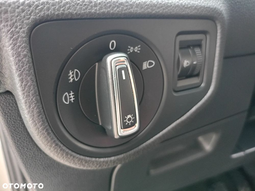 Volkswagen Golf Sportsvan - 26