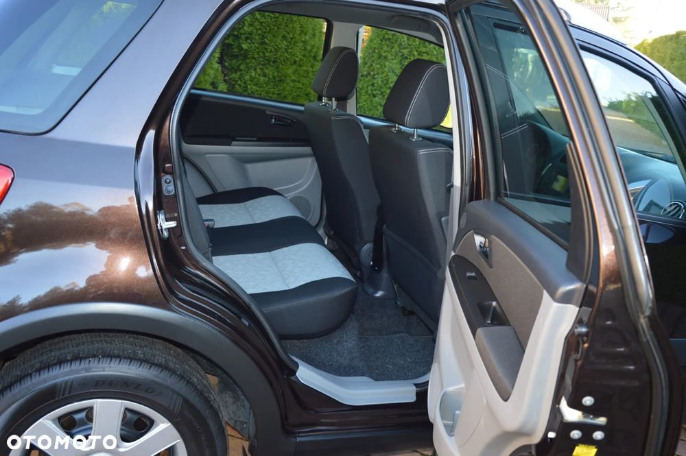 Suzuki SX4 1.6 VVT 4x2 Style - 25