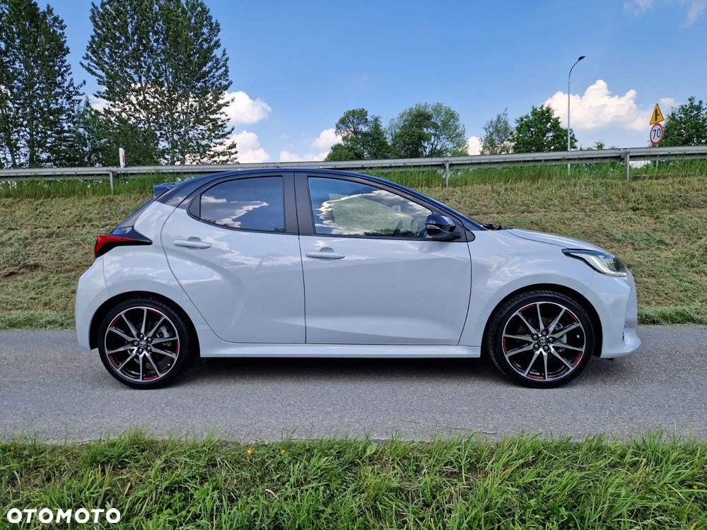 Toyota Yaris - 2