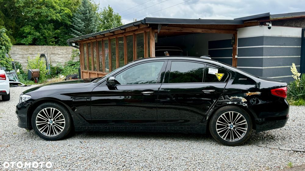 BMW Seria 5 530e iPerformance Luxury Line - 9