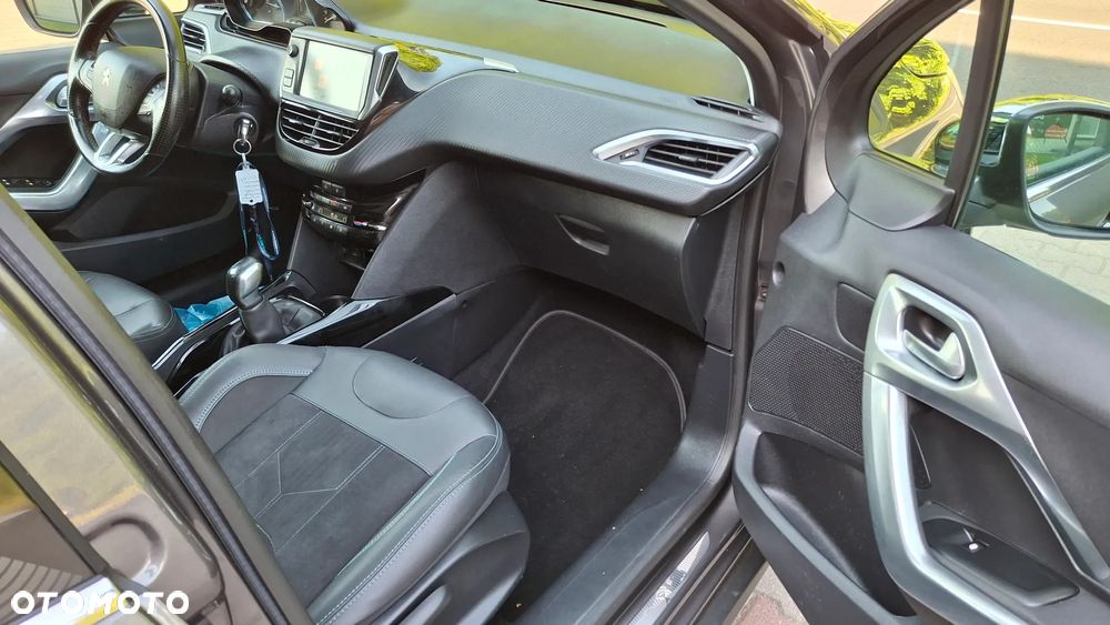 Peugeot 2008 1.2 Pure Tech GPF Crossway S&S - 15