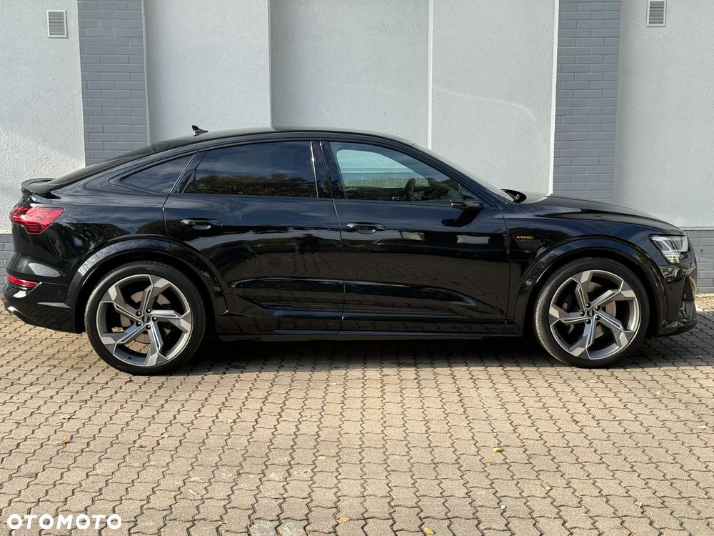 Audi e-tron S quattro - 25