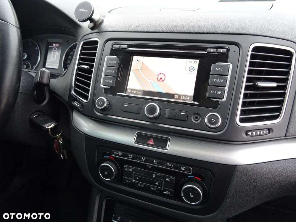 Volkswagen Sharan 2.0 TDI Blue Motion Highline - 12