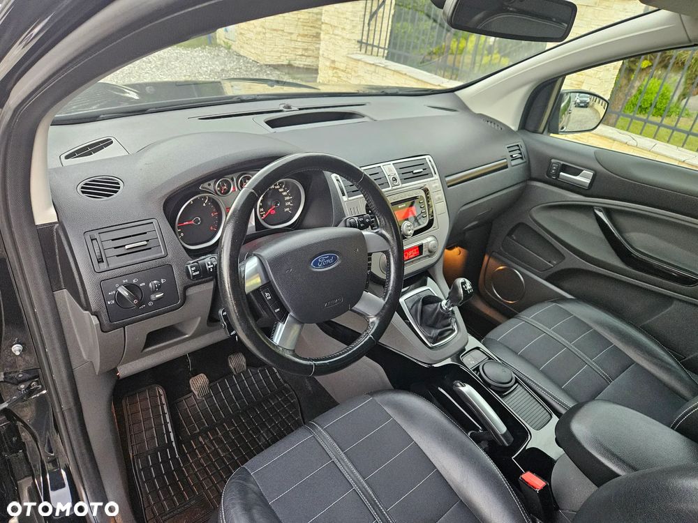 Ford Kuga 2.0 TDCi 4WD Titanium - 32