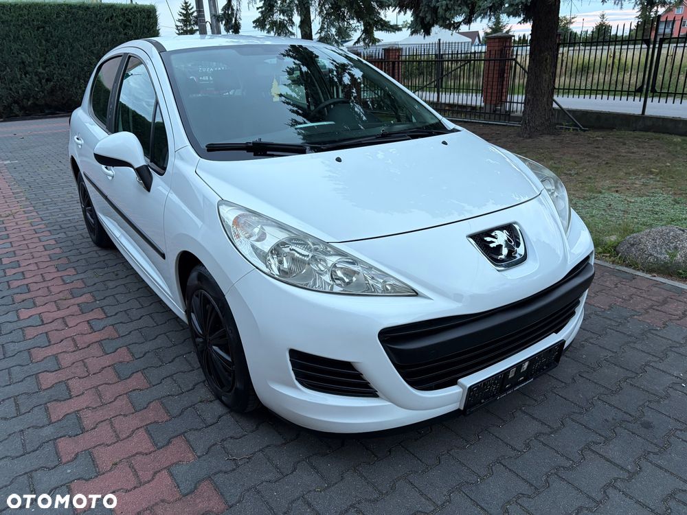 Peugeot 207 75 Millesim 200 - 20