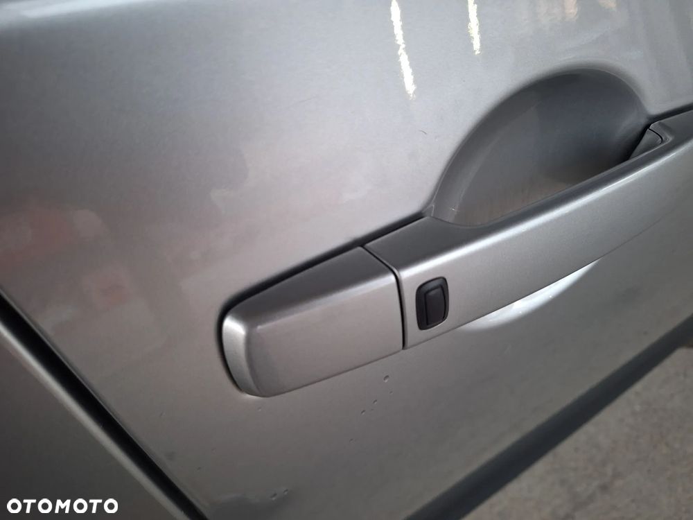 Nissan Qashqai 2.0 4 x 4 tekna - 25