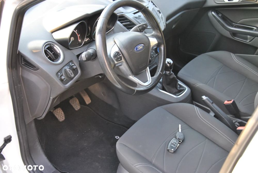 Ford Fiesta 1.25 Champions Edition - 18
