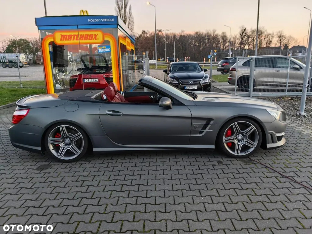 Mercedes-Benz SL 63 AMG - 8
