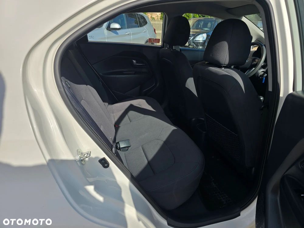 Kia Rio 1.2 Business Line - 27