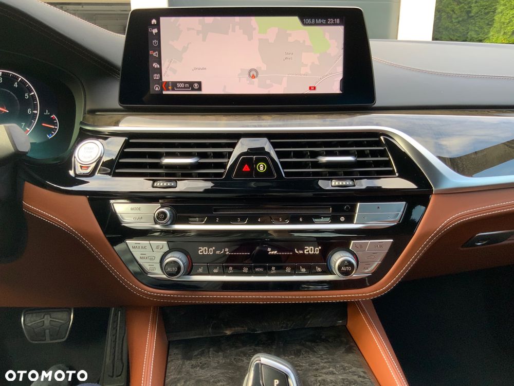 BMW Seria 5 530i M Sport Edition - 16
