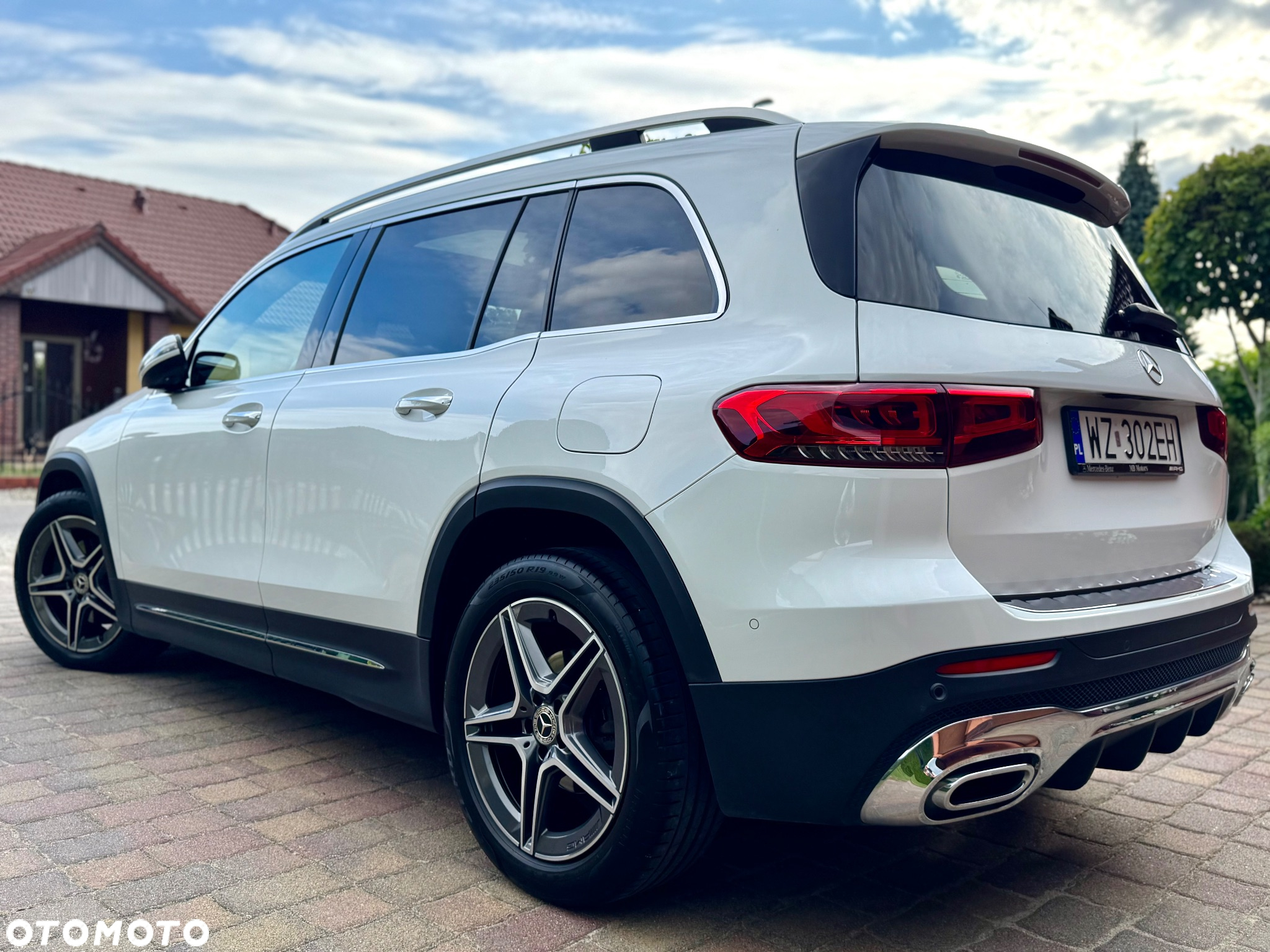 Mercedes-Benz GLB 200 d 4-Matic AMG Line 8G-DCT - 11