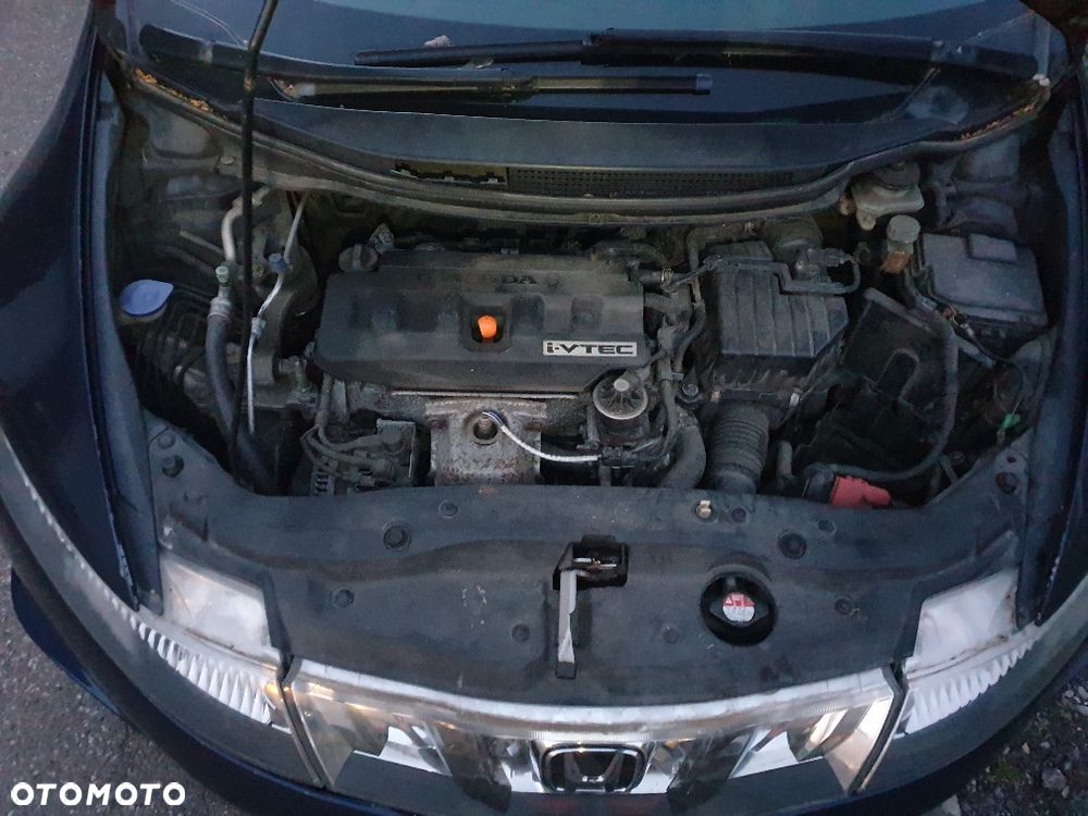 HONDA CIVIC - 1,8 - 2008r - na części - wyrejestrowany - 9
