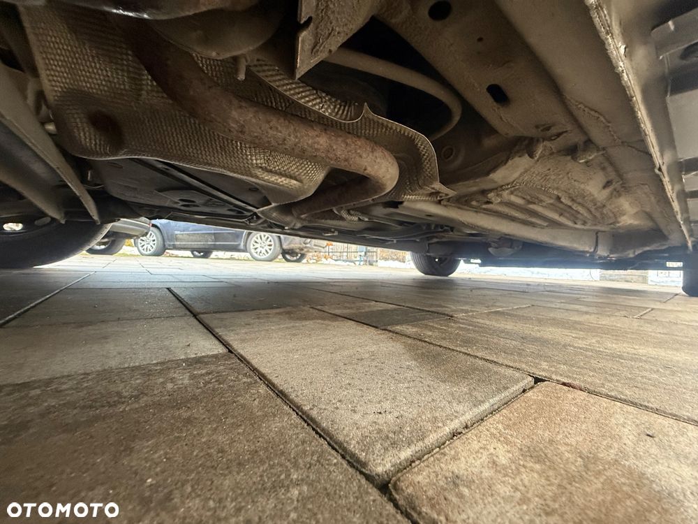 Ford Tourneo Courier 1.5 TDCi Titanium - 40