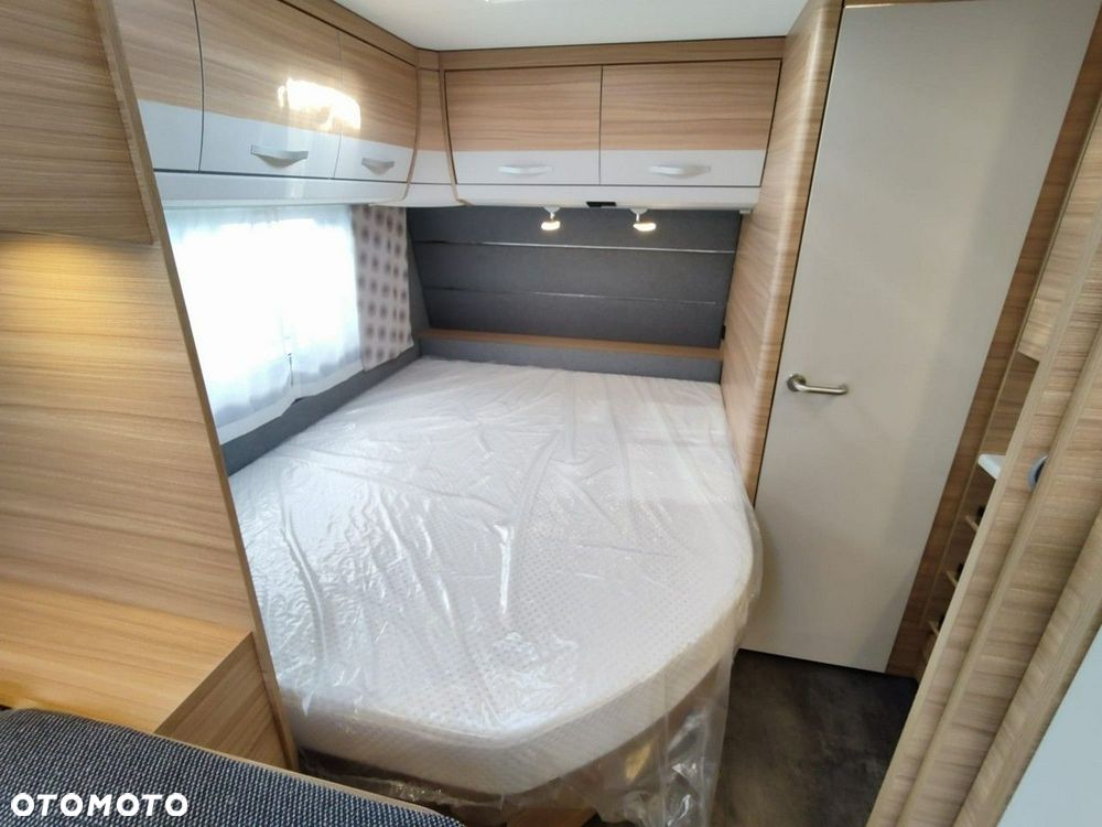 Dethleffs Camper 560 FMK - 12