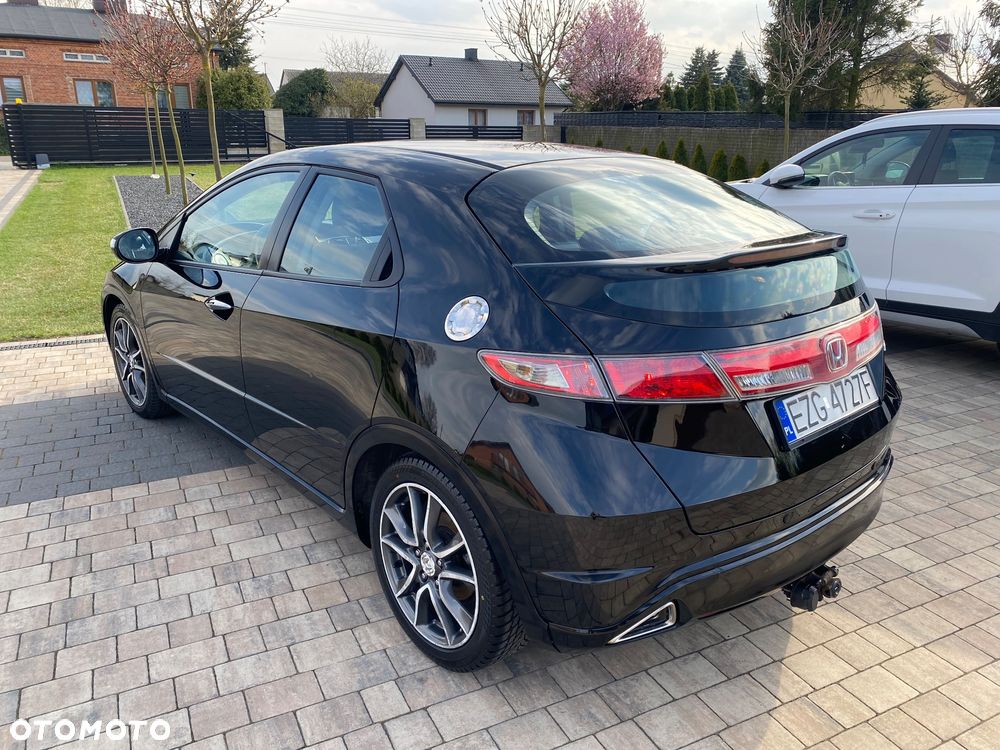 Honda Civic 1.8 Executive - 11