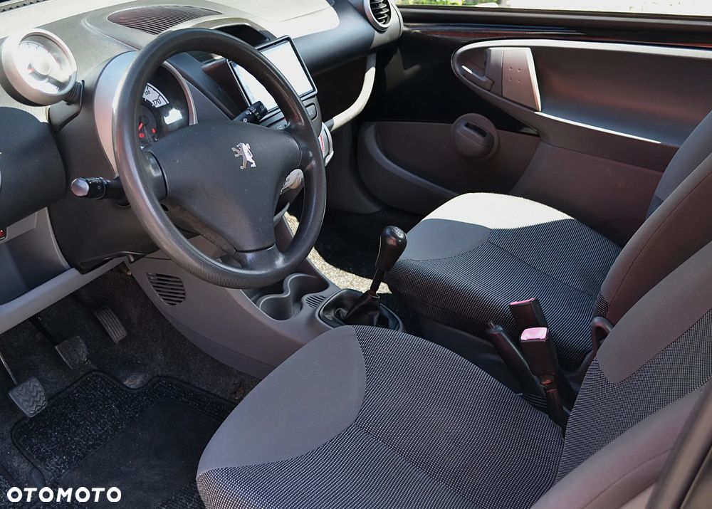 Peugeot 107 70 Urban Move - 10