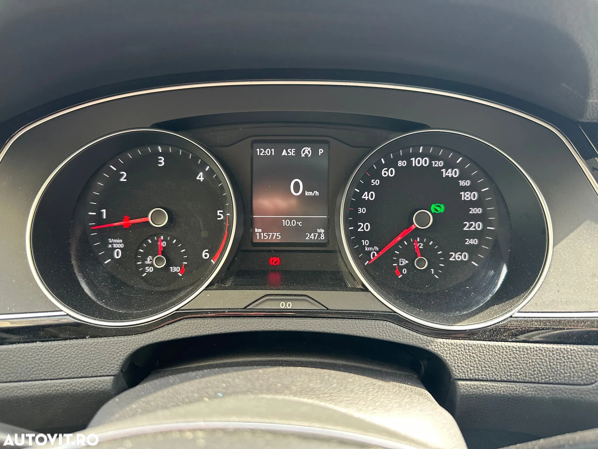 Volkswagen Passat Variant 1.6 TDI (BlueMotion Technology) DSG Comfortline - 20
