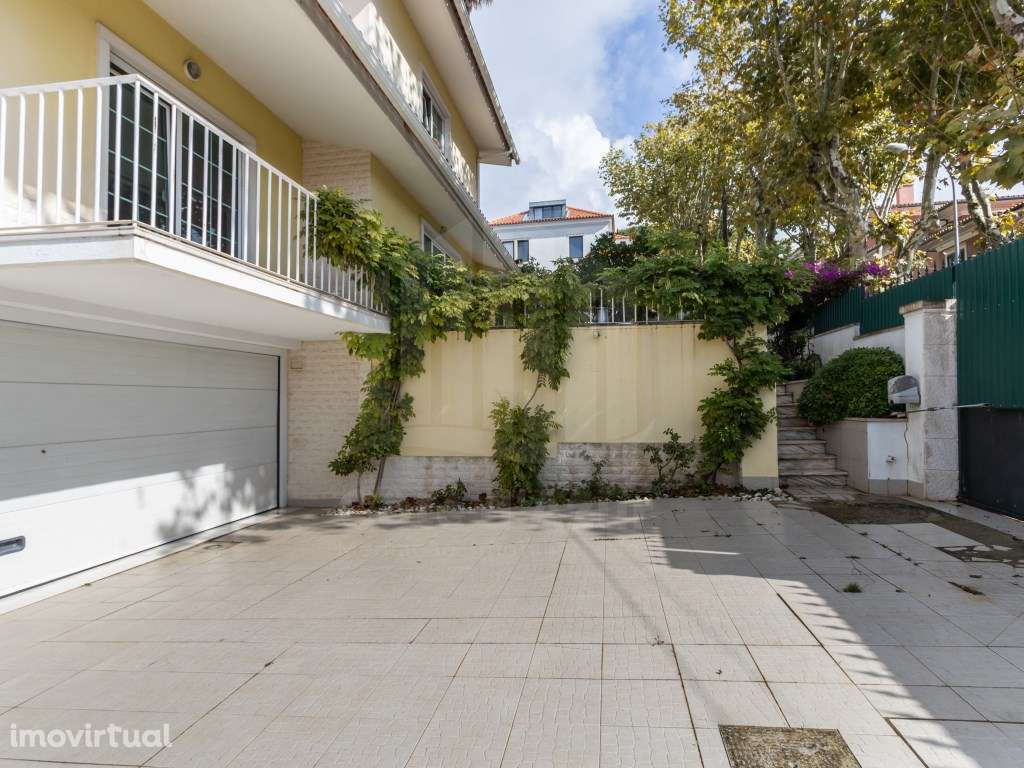Moradia T6 em Paço de Arcos - Oeiras - Grande imagem: 4/35