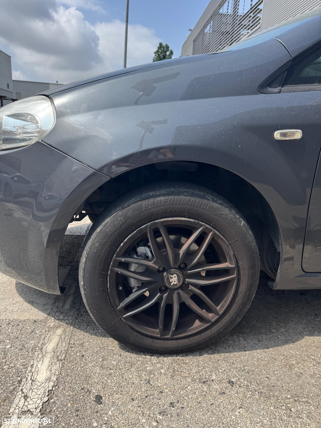 Fiat Grande Punto - 12