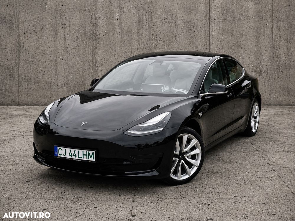 Tesla Model 3 Standard Reichweite Plus Hinterradantrieb - 1