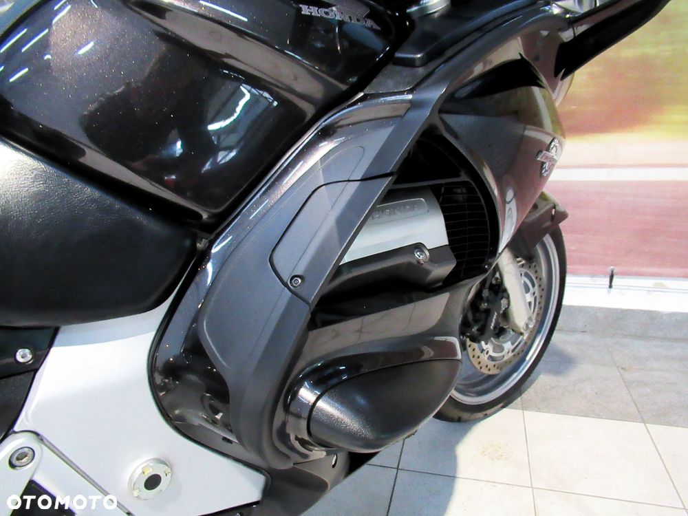 Honda ST - 24