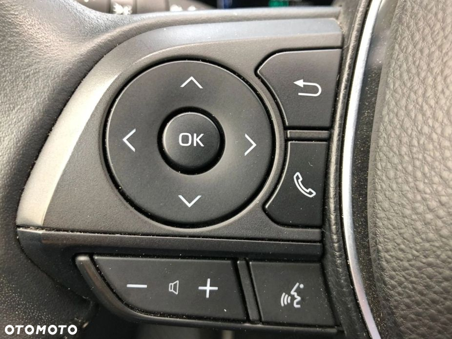 Toyota Corolla 2.0 Hybrid Executive - 8