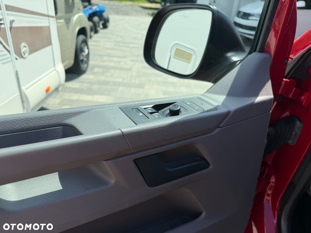 Volkswagen Transporter - 33