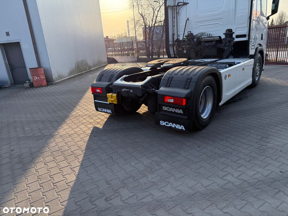 Scania R520, V 8 - 8