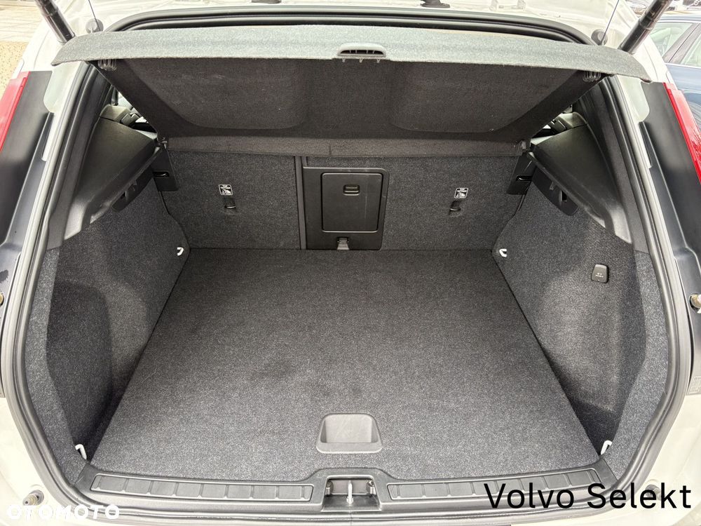 Volvo XC 40 - 21