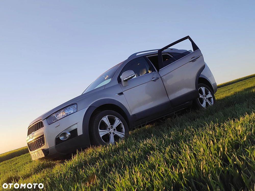 Chevrolet Captiva 2.2 D LTZ - 3