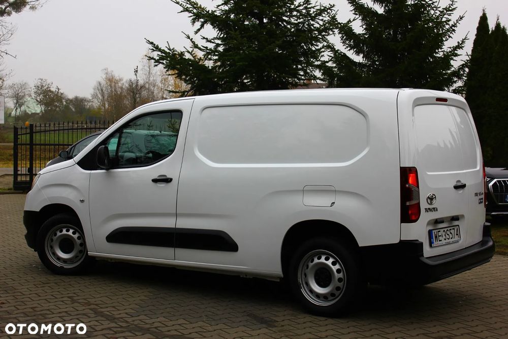 Toyota Proace City CHŁODNIA 1.5D-4D 102KM LONG L2 3 Osobowy - 6