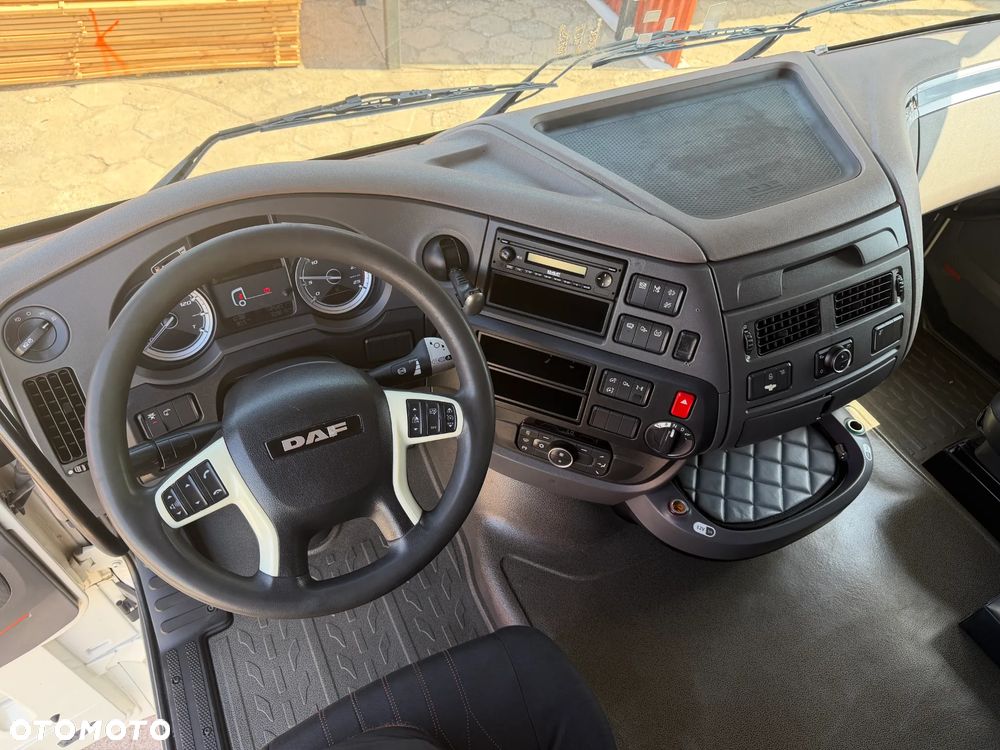DAF XF 106 480 / MEGA LOW DECK / 709 TYS. KM PRZEBIEGU / NOWY TACHOGRAF / NAJWYŻSZA KABINA SUPER SPACE CAB / LODÓWKA / 2018 ROK !! - 22
